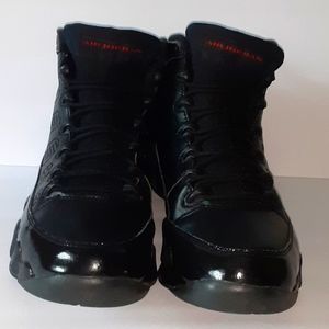 Air Jordan 9 Retro 'Bred' - Size 9.5